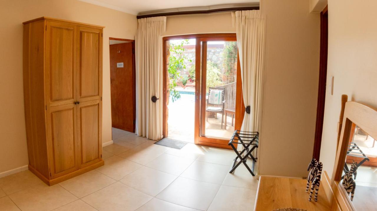 Makapa Lodge Cape Town Bagian luar foto