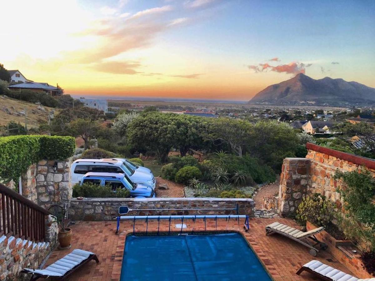 Makapa Lodge Cape Town Bagian luar foto